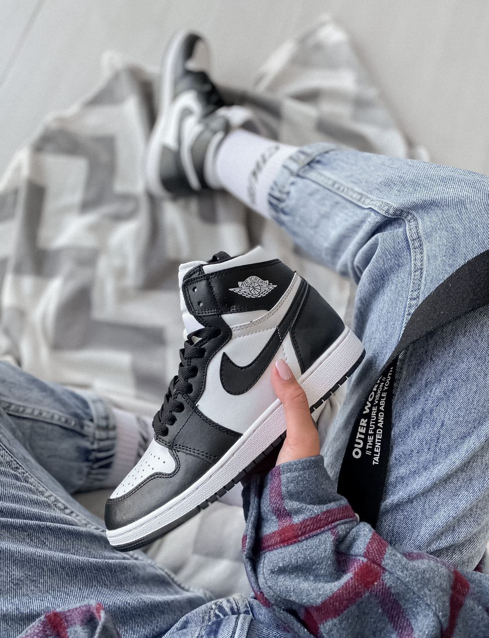 Nike Air Jordan 1 Retro High Black White 1