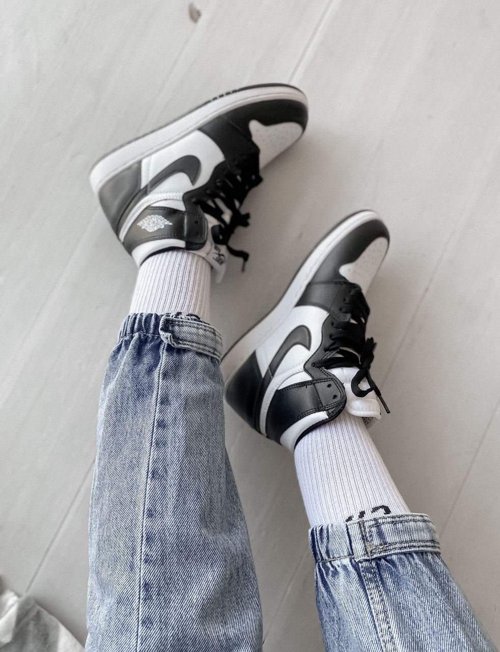 Nike Air Jordan 1 Retro High Black White 1