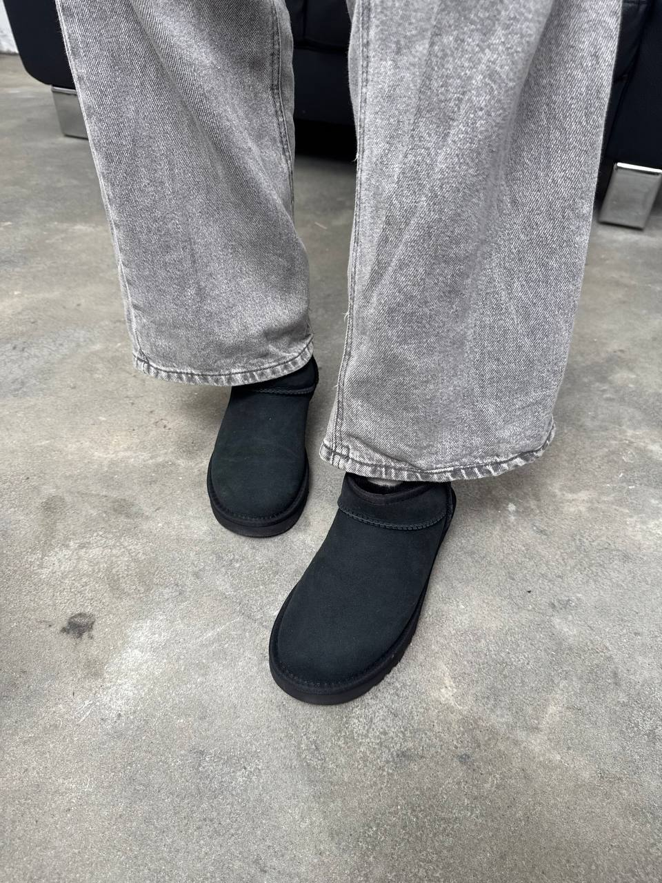 UGG Mini Black