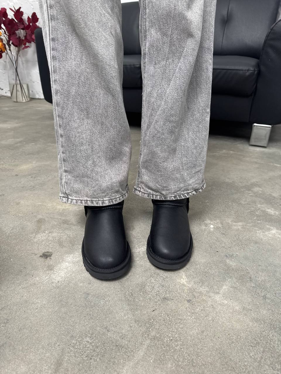 UGG Classic Mini Black v2