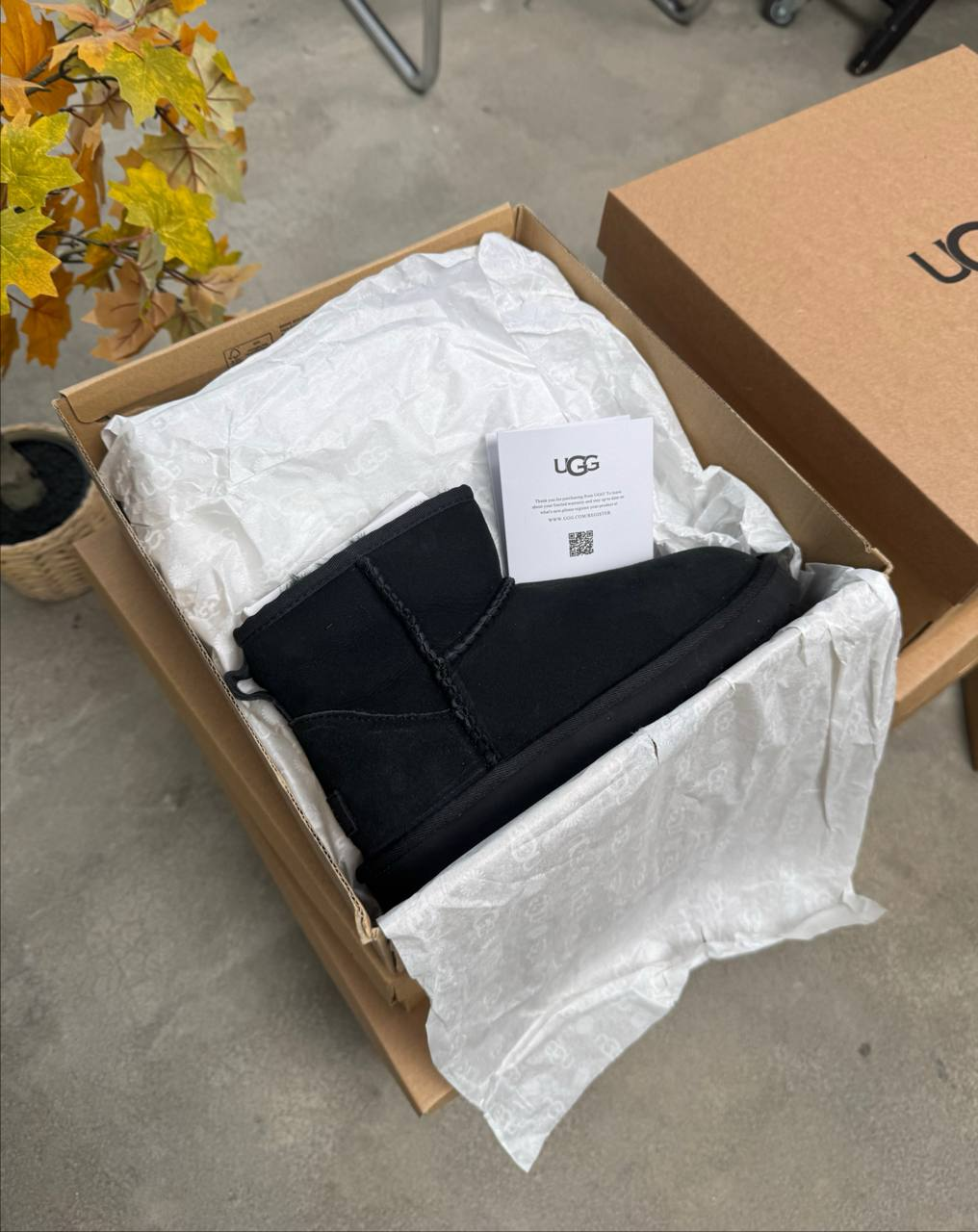 Ugg Mini Black Suede