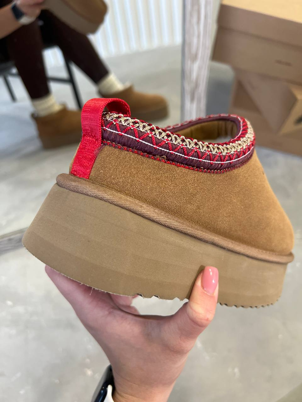 Ugg Tasman Platform Chestnut